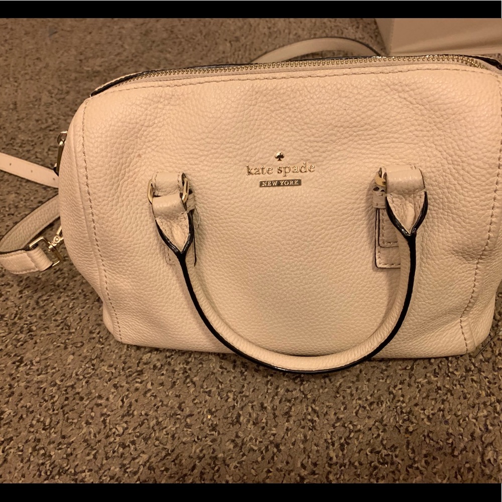 Beige Kate spade purse